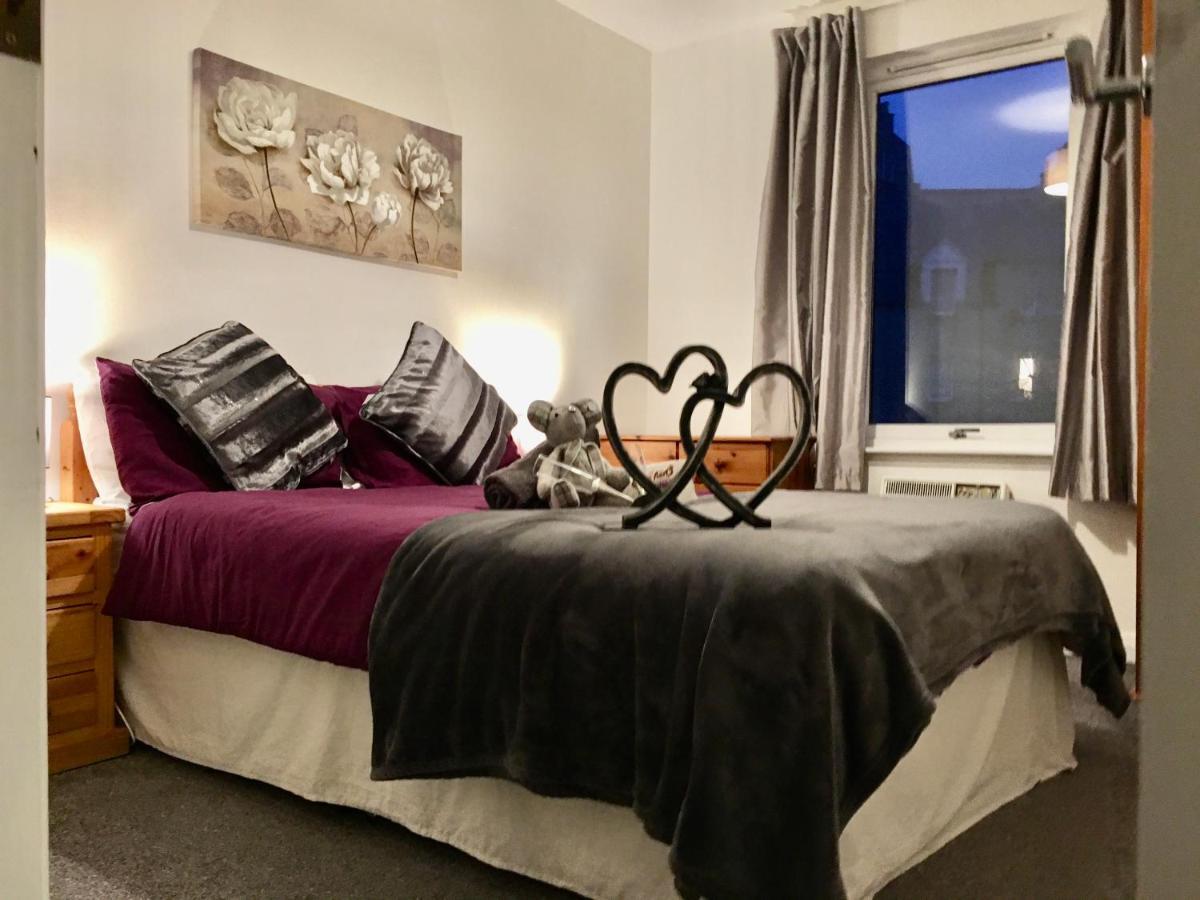 Central Spacious 2 Bedroom By Union Square Free Parking Aberdeen Esterno foto