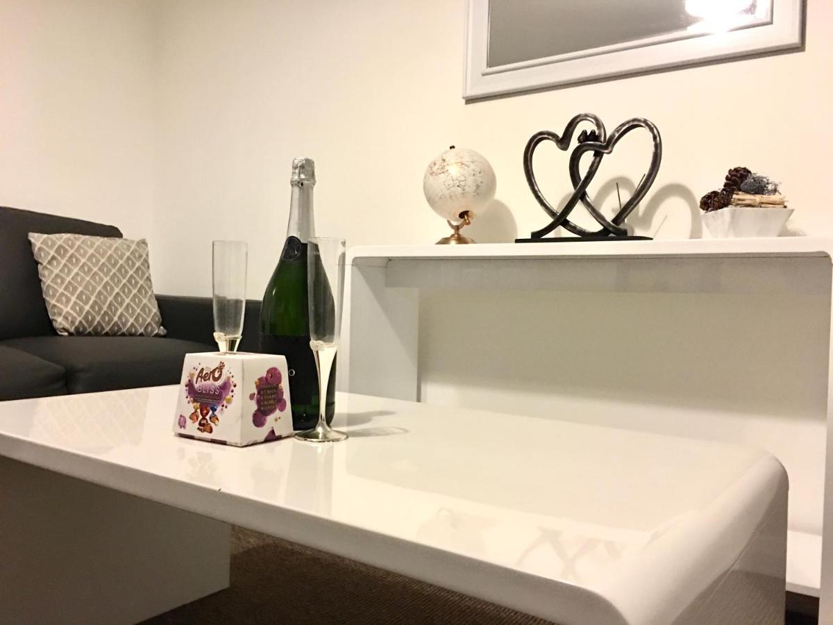 Central Spacious 2 Bedroom By Union Square Free Parking Aberdeen Esterno foto