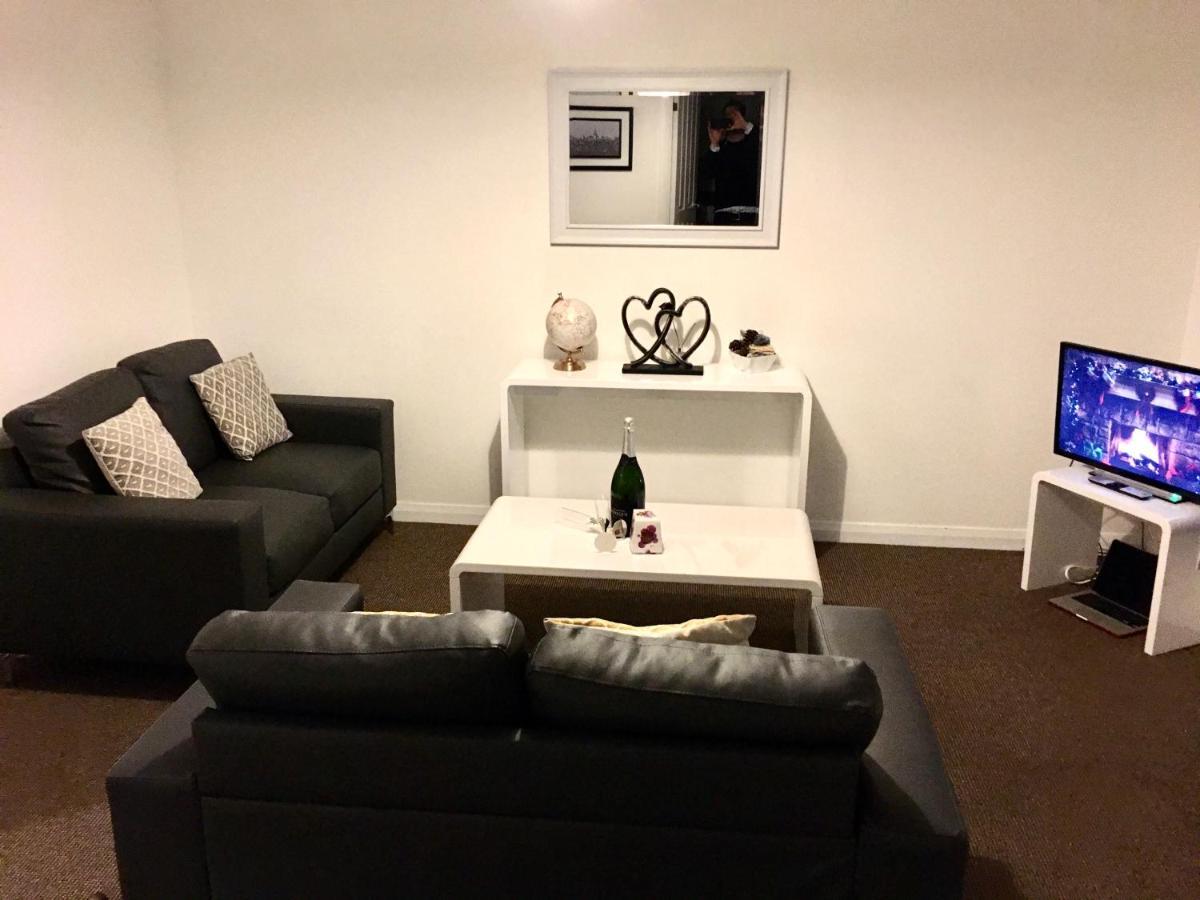 Central Spacious 2 Bedroom By Union Square Free Parking Aberdeen Esterno foto